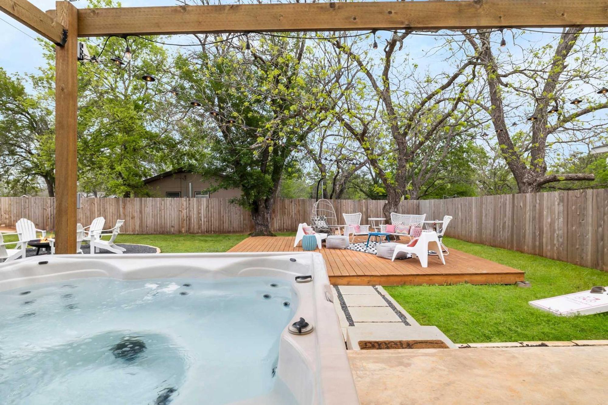 Pink Duchess - Mins To Main Hot Tub & Fire Pit Villa Fredericksburg Eksteriør bilde